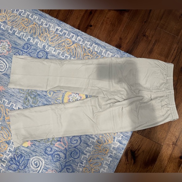 Standard Cloth Split Hem Trouser
UO - Picture 3 of 8